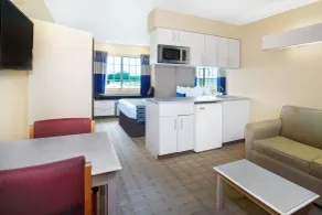 Microtel Inn and Suites Lafayette - Room