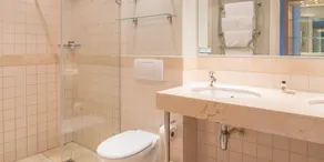 Waterfront Village - Bathroom