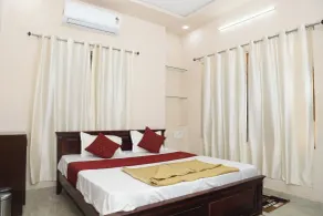 Pithoragarh Resort - Quarto