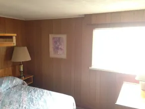 Amber Lantern Efficiency Cottage - Rum