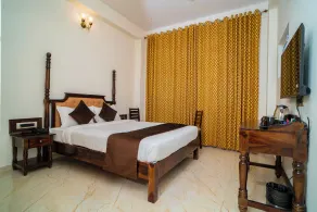 DERA PICHOLA- A Lake Facing Boutique Hotel - Zimmer
