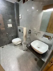 Hotel Liyan Inn - Bathroom