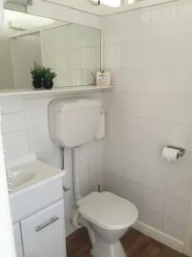 Donald Riverside Motel - Bathroom