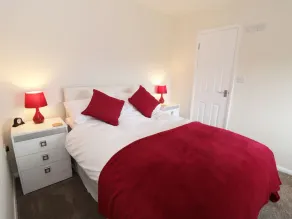 Paddock House - Rum