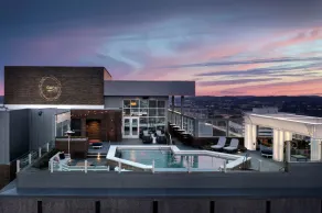 Embassy Suites by Hilton Knoxville Downtown - Piscine