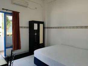 OYO 93412 Kost Irma Syariah Near UPTD SMP Negeri 8 Parepare - Chambre