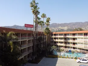 Ramada by Wyndham Burbank Airport - View from room