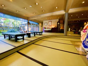 Iwayu - Hall