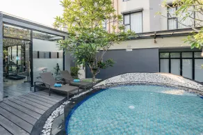 Kamaniiya Petitenget Seminyak - Pool