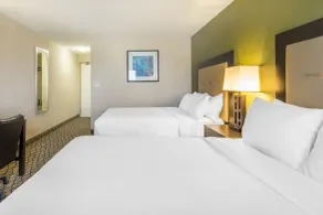 Clarion Hotel & Conference Centre Sherwood Park - Room