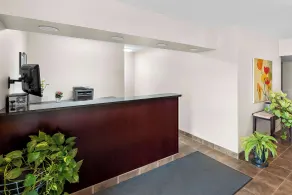 SureStay Plus Hotel by Best Western Hardisty - Reception