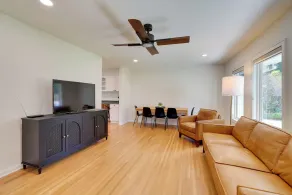 Pet-friendly Minneapolis Home w/ Spacious Yard - Interni