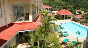 Marie Laure Suites - Pool