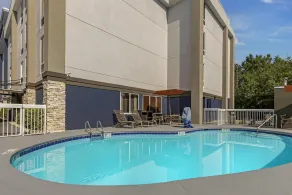 Best Western Plus Lexington Inn - Piscine