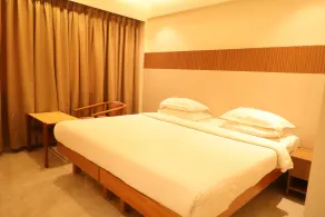 Hotel Surguru - Room