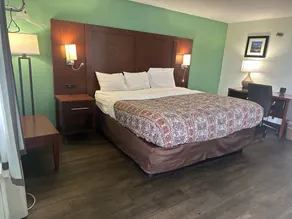 Hillcrest Motel By OYO Aurora IN Near Lawrenceburg - Chambre