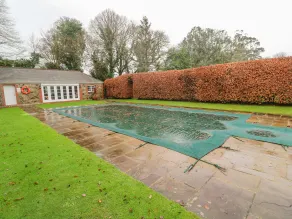 Barn Cottage - Pool