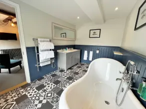 The Marlborough Dedham - Bathroom