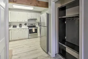 Chic Resort Condo ~ 1 Mi to Attitash Mountain! - Innvendig