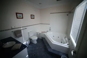 Lochnagar Barossa - Bathroom