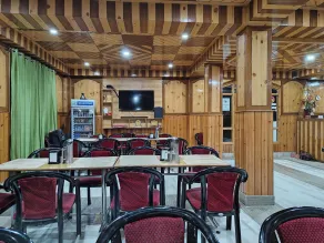 Hotel Kalpa Retreat - Restaurant