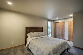 Luxurious Tacoma Retreat w/ Quartz Countertops! - Room