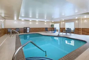 Fairfield Inn & Suites by Marriott Edison - South Plainfield - Piscine