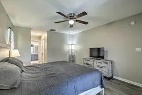 Palm Harbor Home w/ Pool & Golf Course Views! - Værelse