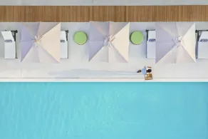The Westin Maldives Miriandhoo Resort - Pool