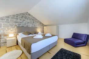 Vacation home with Private heated Pool - Room
