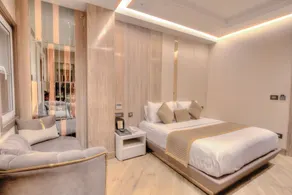 THE SINGH EMPIRE, New Delhi City Centre - Room