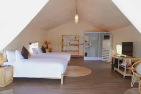 La Vela Legacy Resort - Zimmer