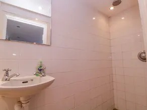 6 Gloster Terrace - Bathroom