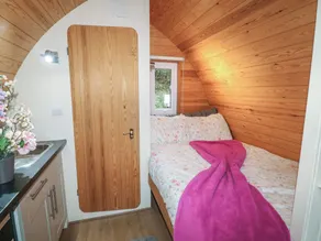 Charlottes - Room