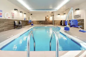 Fairfield Inn & Suites by Marriott Asheville Tunnel Road - Piscine
