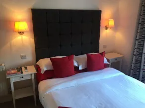 The George Hotel - Room