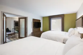 Holiday Inn Express & Suites Saskatoon Centre by IHG - Quarto