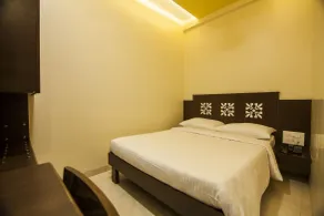 City Guest House - Dadar - Room