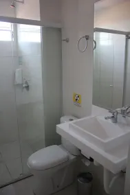 AJ Hotel Chapecó - Fácil Acesso Pátio Shopping e Rótula da Bandeira - Bathroom