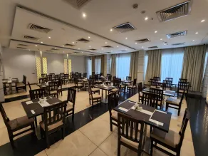 Hotel Preethi International - Restaurant