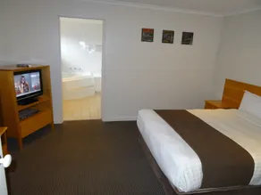 Sunshine Motor Inn - Room