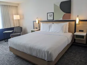 Spark by Hilton Montreal Brossard - Room