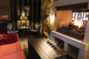 Domaine de Rymska & Spa - Relais & Châteaux - Coin salon dans le hall
