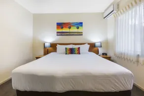 Quest Tamworth - Room
