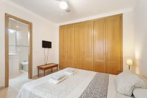 Charming 3 bedroom apartment - Værelse