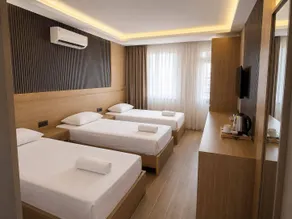 LEONMARE HOTEL - Room
