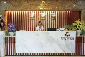 Son Tung Hotel - Kim Dong Walking Street - Recepción
