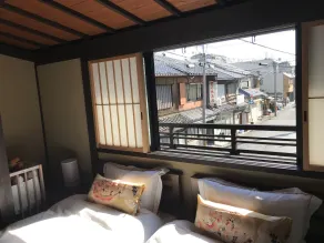 京町屋の宿悠路里 Kyo-Machiya YululY - Ausblick vom Zimmer