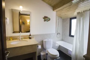 Posada de Rosas - Bathroom