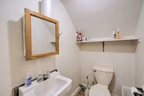 2 Mi to Ice Caves: Pet-friendly Eben Junction Apt - Interior